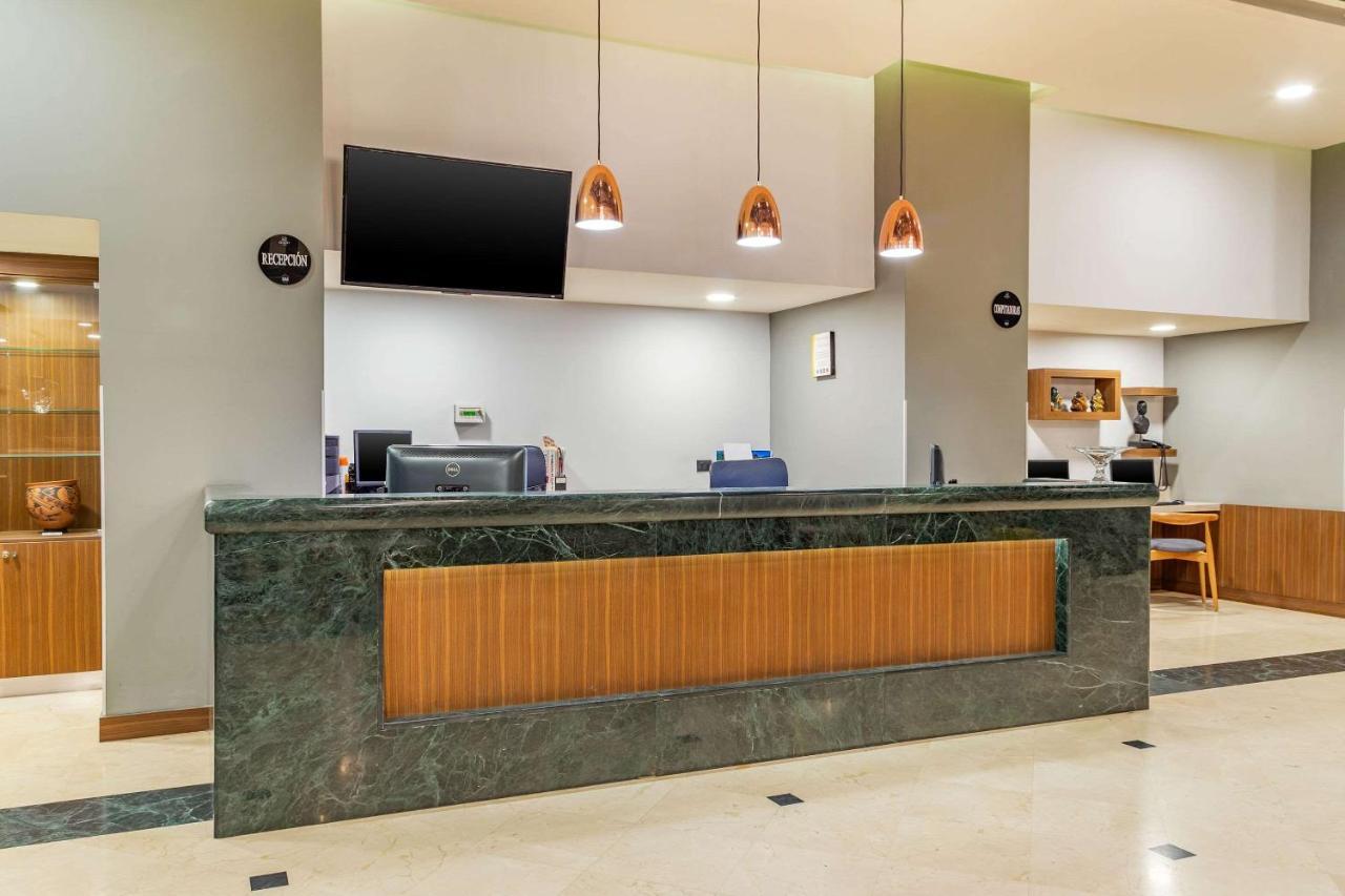 Quality Inn Chihuahua San Francisco Екстер'єр фото
