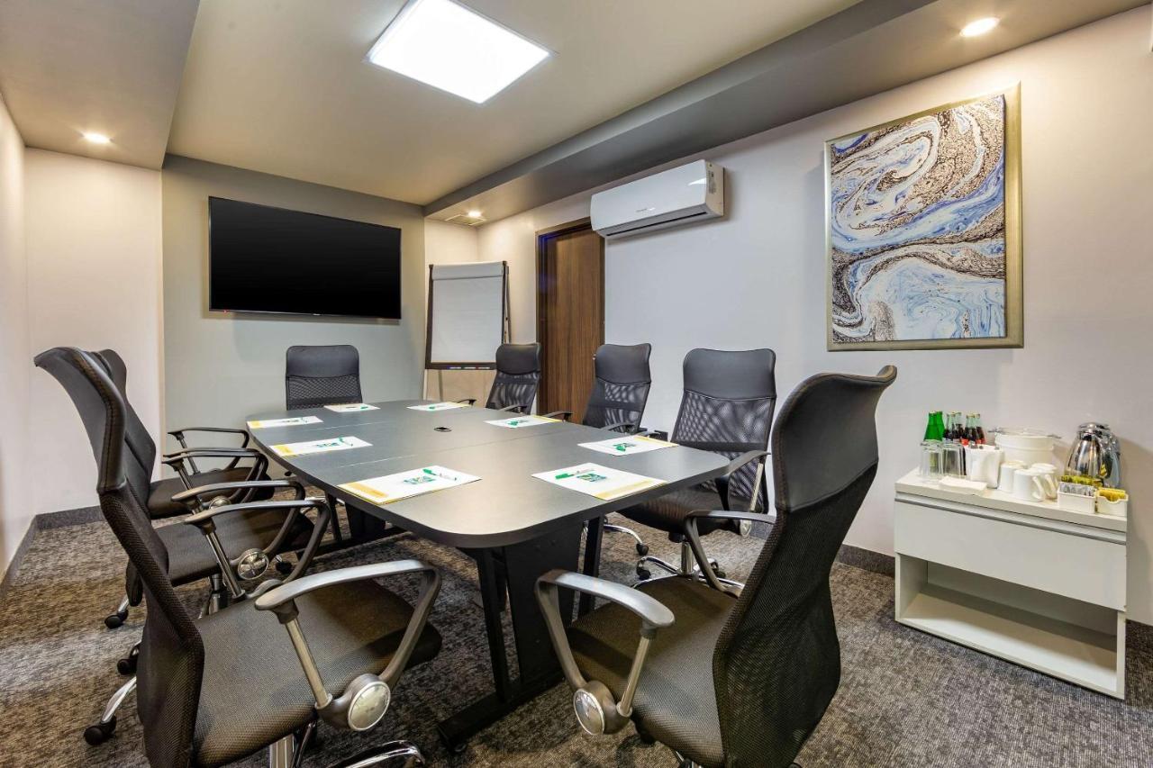 Quality Inn Chihuahua San Francisco Екстер'єр фото