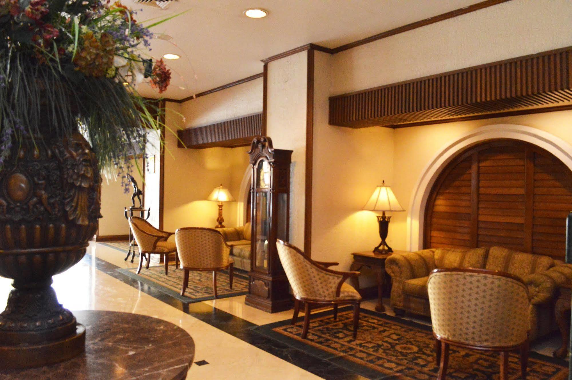 Quality Inn Chihuahua San Francisco Екстер'єр фото